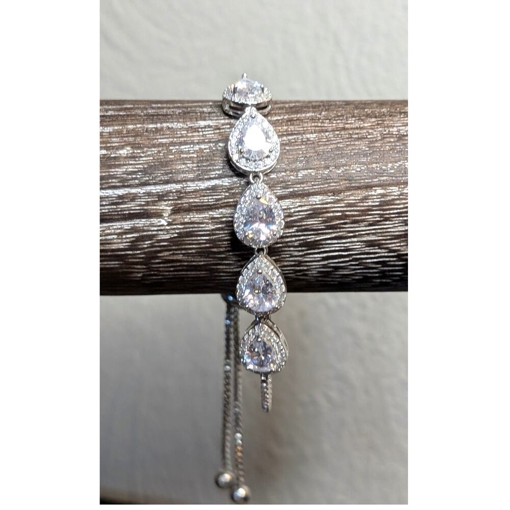 Teardrop Halo CZ Tennis Adjustable White Gold Plated Silver Tone Pull Bracelet